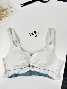 P090/ 3扣定型無鋼圈內衣