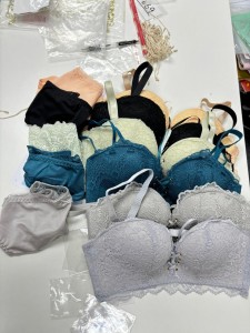 P082/ 無肩帶抹胸內衣