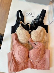 P096/ 4扣定型無鋼圈內衣