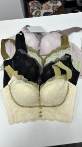 P040/ 4扣定型無鋼圈內衣