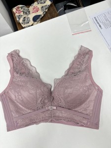 P015/ 4扣定型無鋼圈內衣